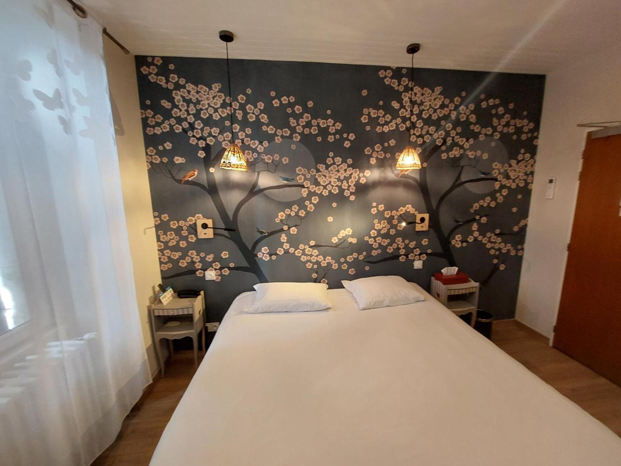Logis Hotels - Hotel Et Restaurant Les Voyageurs Tournon-dʼAgenais エクステリア 写真