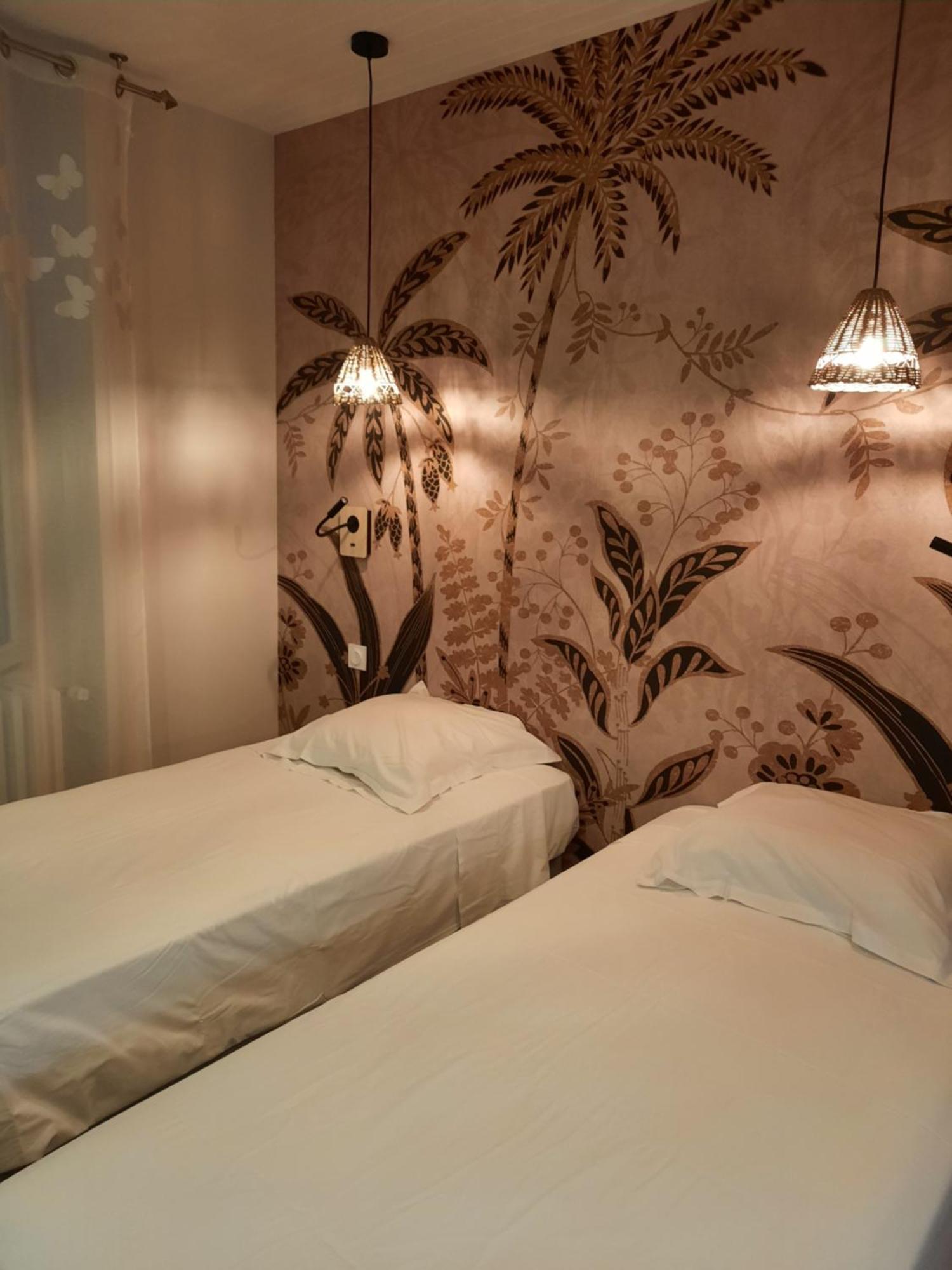 Logis Hotels - Hotel Et Restaurant Les Voyageurs Tournon-dʼAgenais エクステリア 写真
