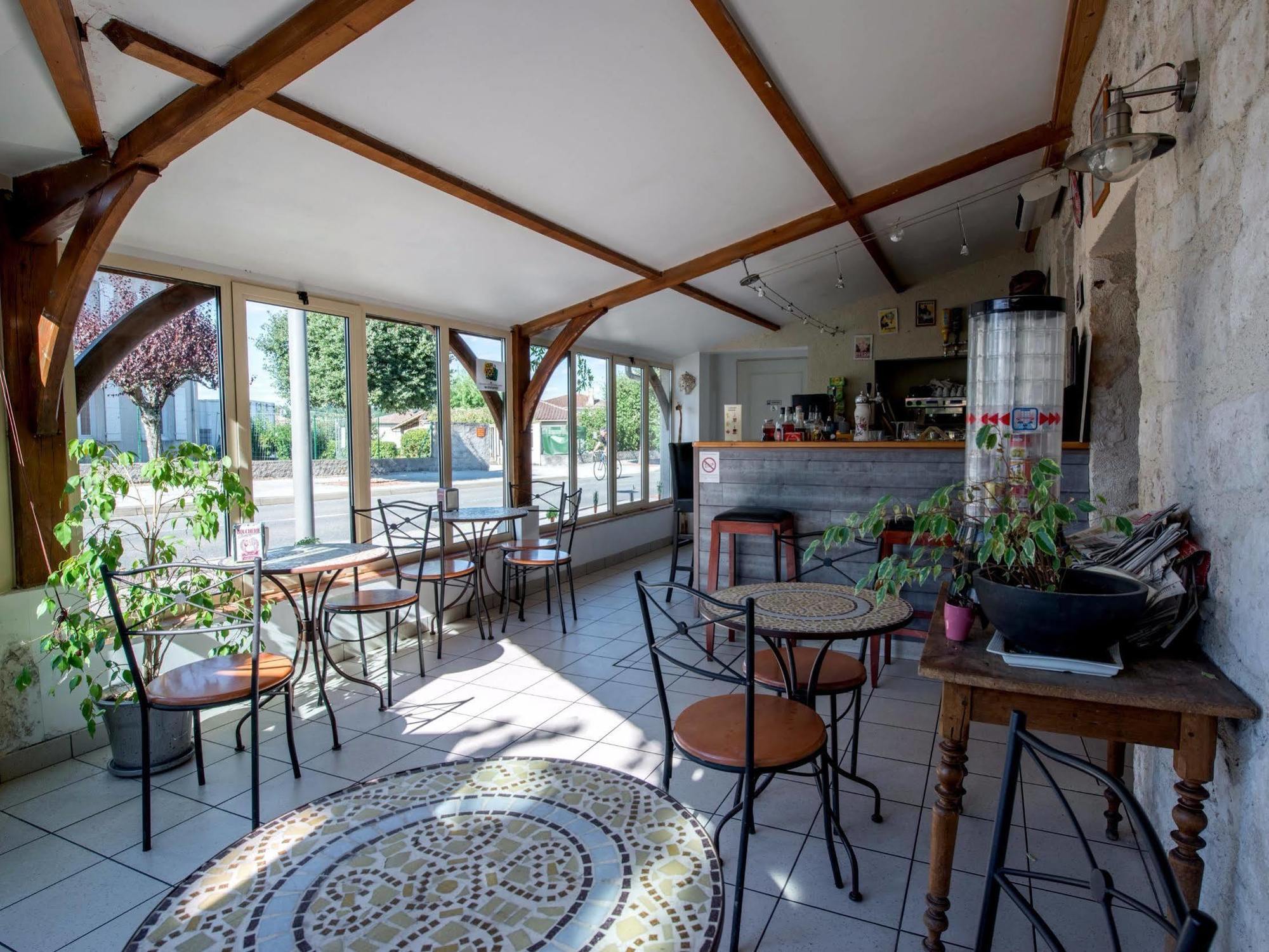 Logis Hotels - Hotel Et Restaurant Les Voyageurs Tournon-dʼAgenais エクステリア 写真